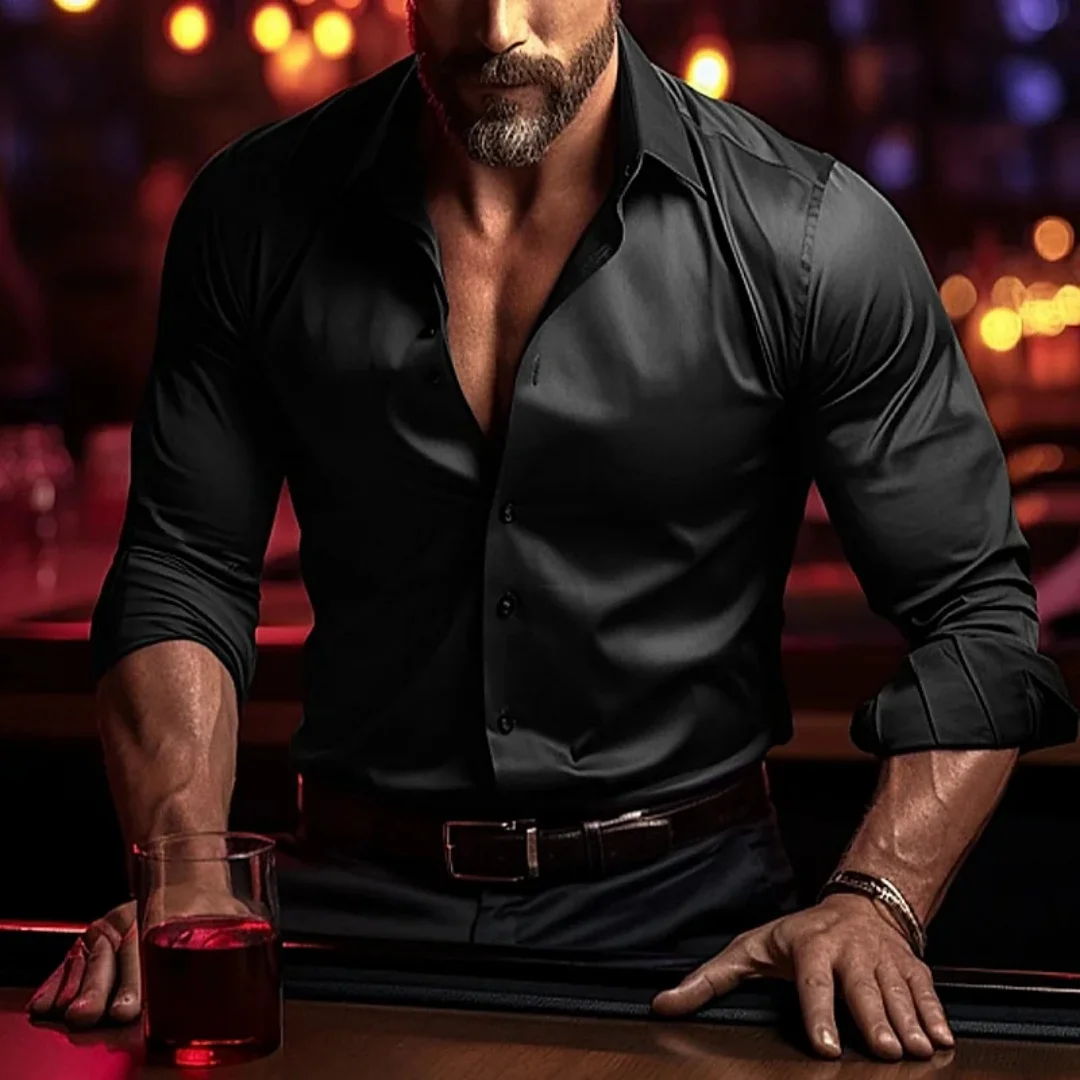 Новая мужская рубашка из высококачественной и мягкой ткани. Цвета – это равномерная. Подходит для ношения на свадьбу.