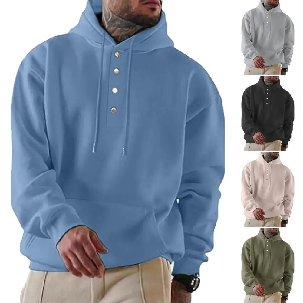 

Этот мужской пуловер создан для легкого сочетания с различными джинсами или футболками, куртками и является простым и стильным.