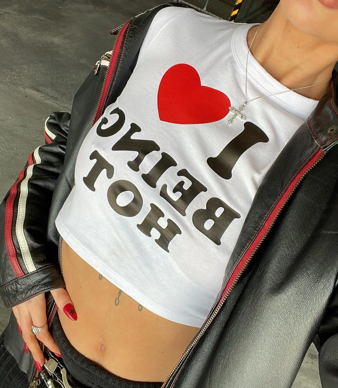 

Letter Print Vintage Women Casual Baby Tee Streetwear Aesthetic Short Sleeve T-Shirt Y2k Clothes Gothic Emo Girl Croped Tops