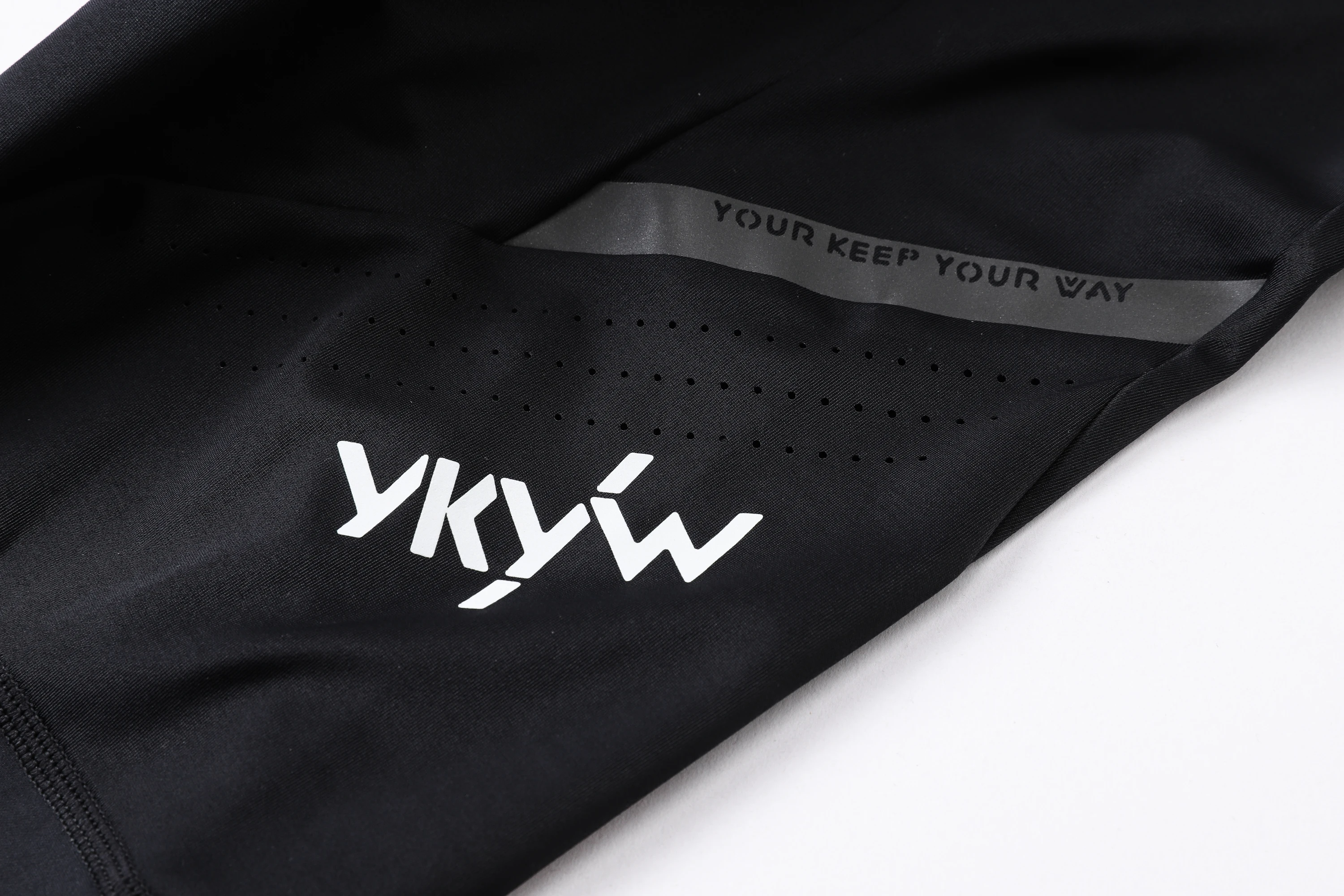 YKYWBIKE Herren-Radtrikot-Shorts aus Carvico-Gewebe mit 7-Stunden-Sitzpolsterung für Rennradfahrer – Detail 31