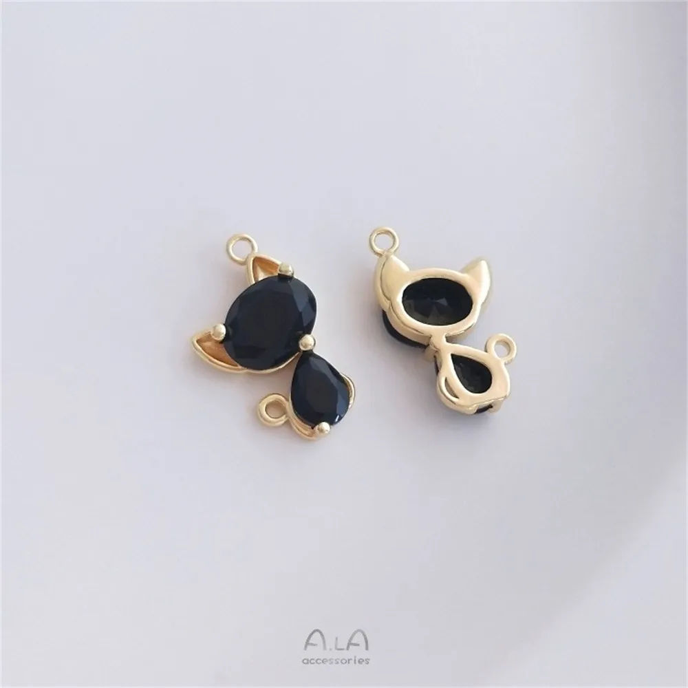 Рисунок 4 - Подвеска в виде кошки из 14-каратного