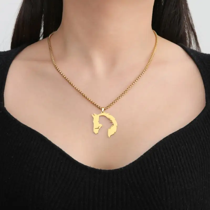Hollowed Out Horsehead Necklace Men Girl Pendant Hip-hop Silver Gold Color Stainless Steel Chain Personality Rock Jewelry Gifts