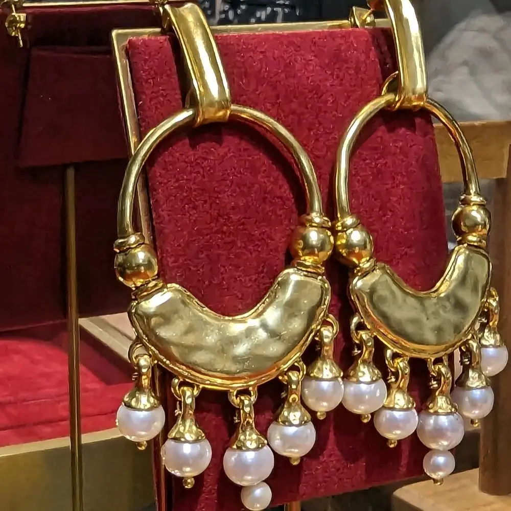 

New Vintage Natural Freshwater Pearl Elegant Large Exaggerated Court Style Brass Pendant Earrings