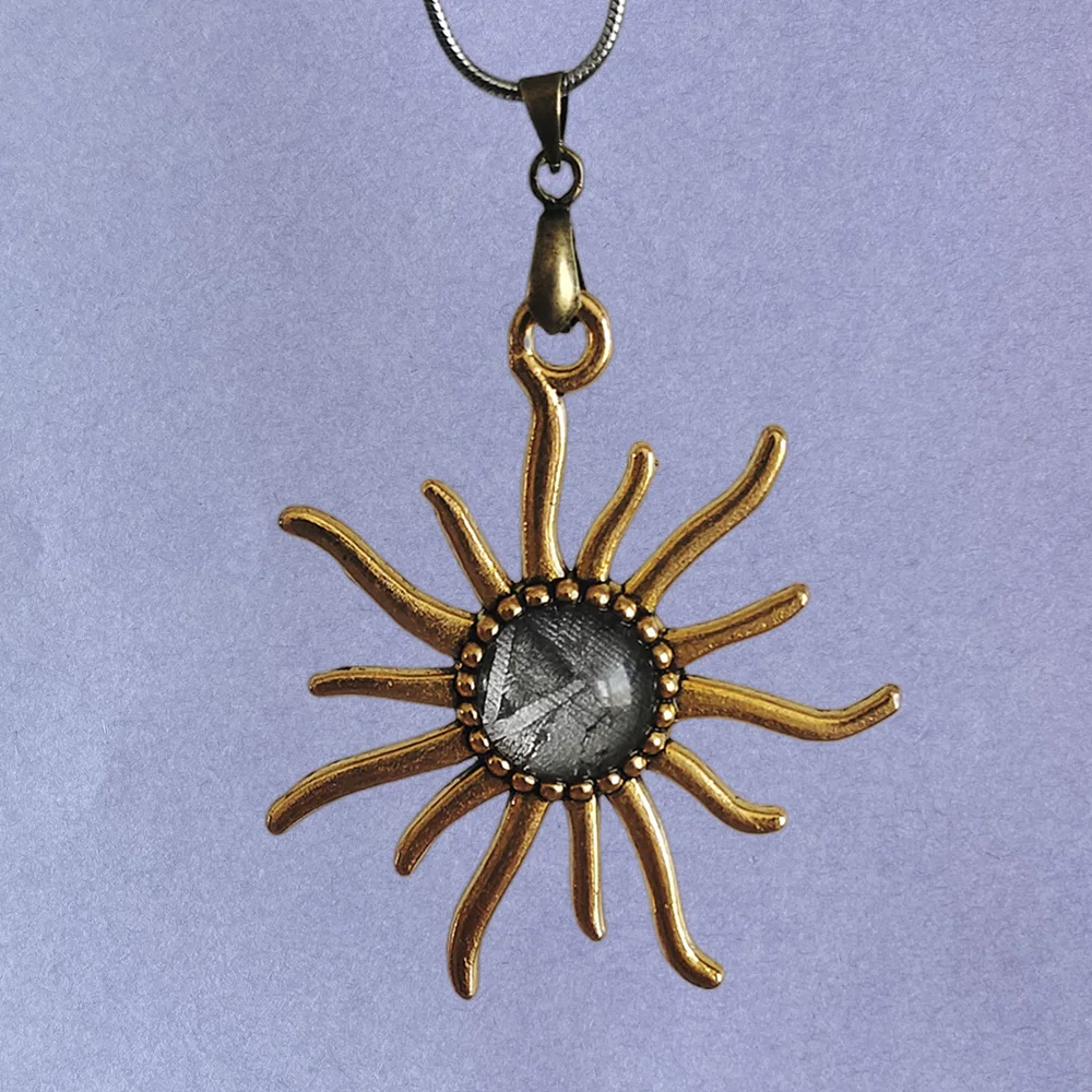 

Muonionalusta Iron Meteorite Inlaid Necklace Iron Meteorite Pendant Natural Meteorite Material Jewelry