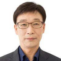 Short Natural Black Straight Human Hair Wig For Less Or No hair Male Men Comfortable And Breathable Silk Top Wigs Average Size 3