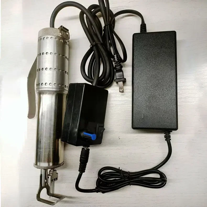 AU Plug