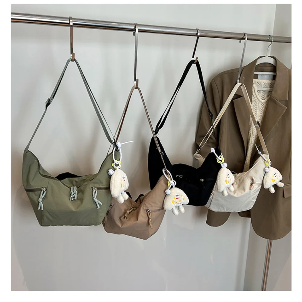 Nylon Crescent Crossbody Bag for Women Slouchy Shoulder Bag Adjustable Strap Casual Hobo Bag Men Fashion Dumpling Bag