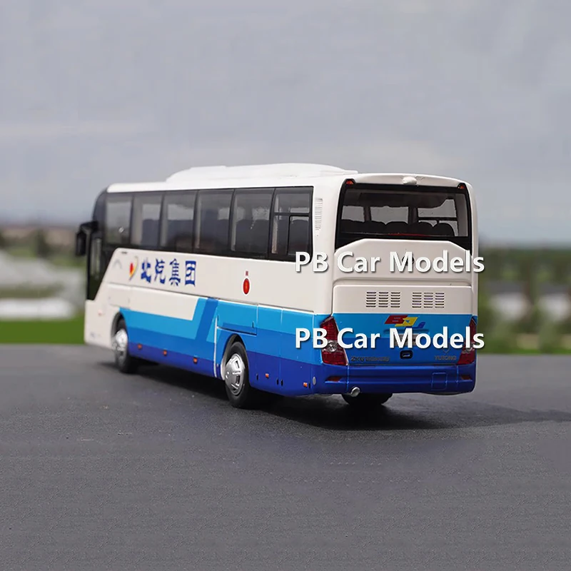 1: 42 Original Factory Yutong Bus ZK6122H9 BAIC Group Luxury