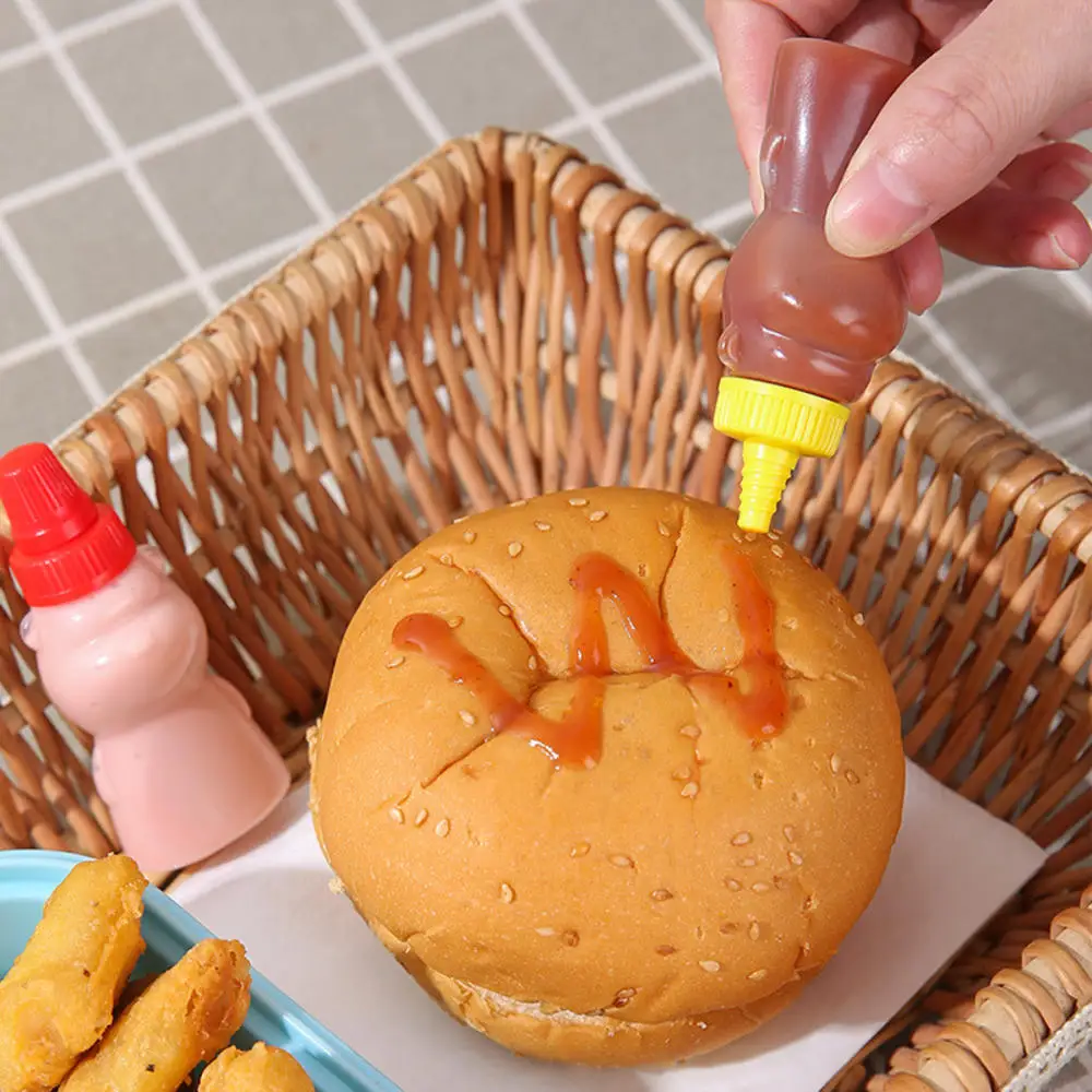 2pcs/Set Cute Mini Bear Seasoning Bottle Squeeze Sauce Bottle Sauce Small Containers Bottles Mustard Honey Ketchup Bottle Suit 4