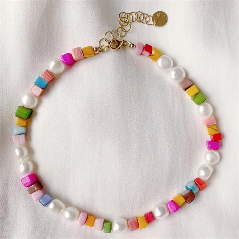 

2022 New Fashion Women Bohemian Geometric Colorful Square Pearls Splicing Necklace Women Summer Colorful Shell Choker Necklace
