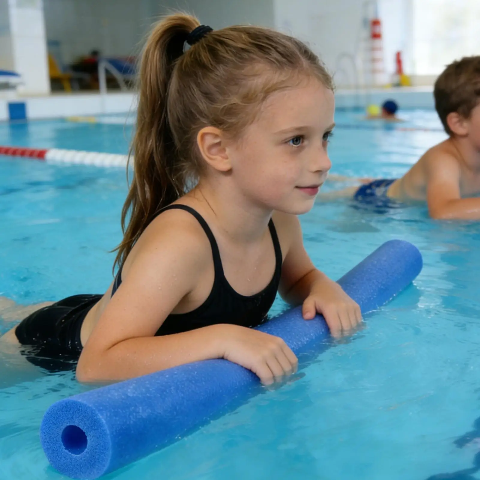 Pool-Schaumstoffstäbe in 6 Farben, Schwimmtrainingsausrüstung, Mehrzweck-Sporthilfsmittel, weiche Schwimmstäbe für Wassersportpartys – Detail 12