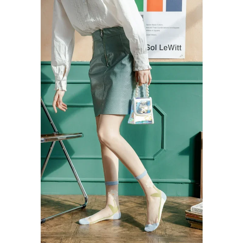 

Новые женские носки, модные летние ультратонкие прозрачные шелковые носки с кристаллами, винтажные Соблазнительные кружевные сетчатые носки в стиле Харадзюку с цветочным принтом