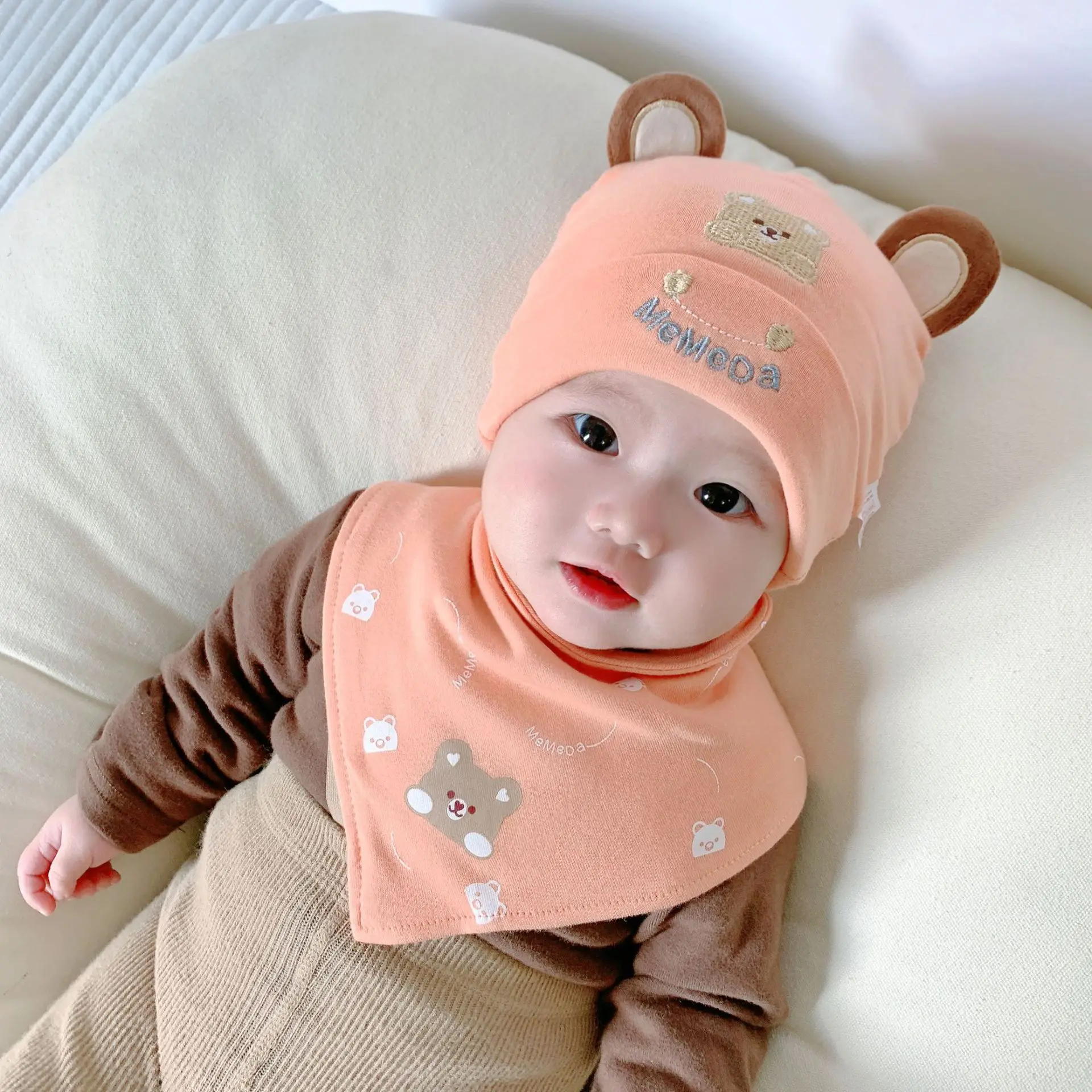 Newborn Baby Hats Triangle Bib Sets Spring Autumn Pure Cotton Cute Cartoon Bear Caps Toddler Boys Girls 3-12M