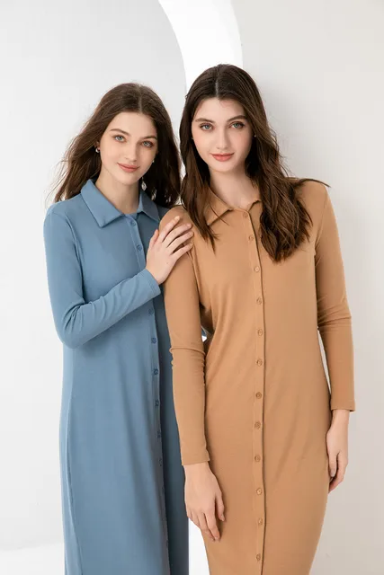 편안하면서도 세련된 AS 2024 맥시 원피스로 하루 종일 우아함과 편안함을 만끽하세요.