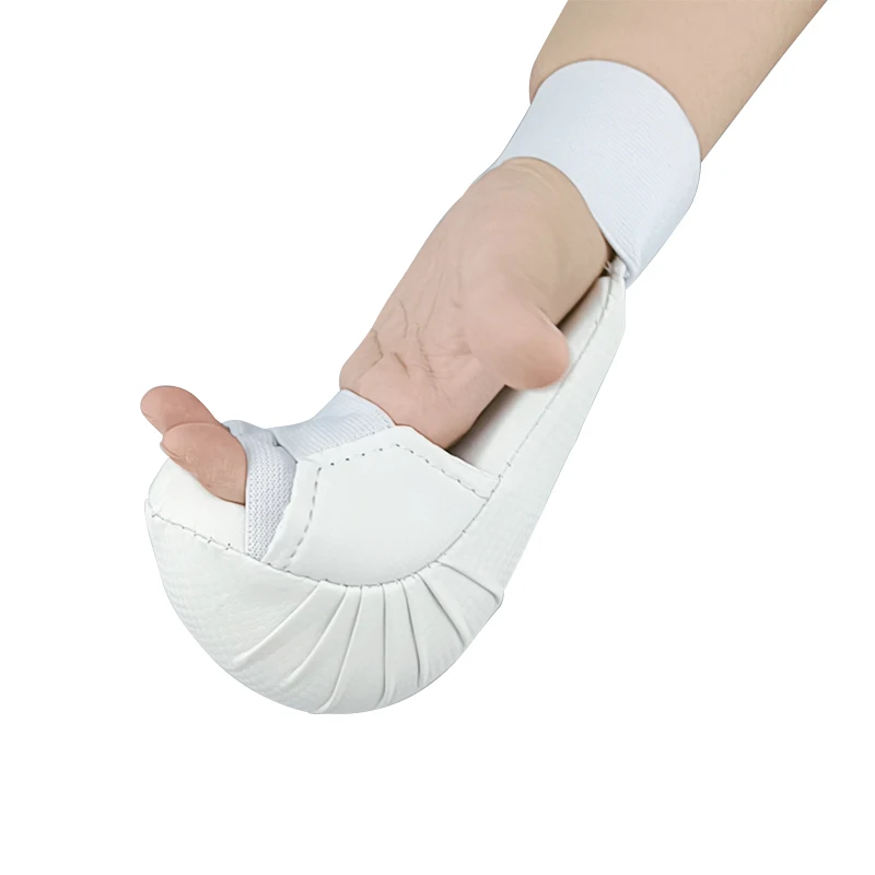 Description Picture 5 of itemNew karate gloves white Diamond PU+molded foam gloves taekwondo gloves
