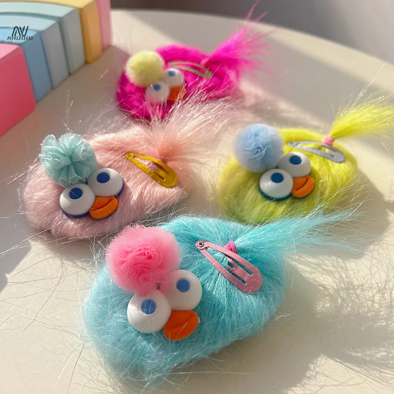 Dopamin Big-Eyes Doll Hair Clip Cartoon Peluche Hair Pin Funny Hairball Bangs Clip Laterale Donna Hairgrip Copricapo Copricapo