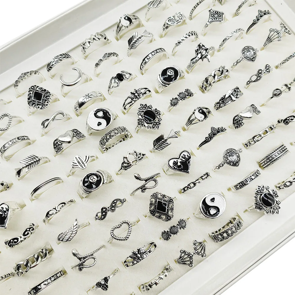50 Stück/Los Neue Gemischte Stile Schwarz-Weiße Emaille Gossip Herz Flügel Vintage Fingerringe für Frauen Flache Krone Kette Gelenkring Geschenke