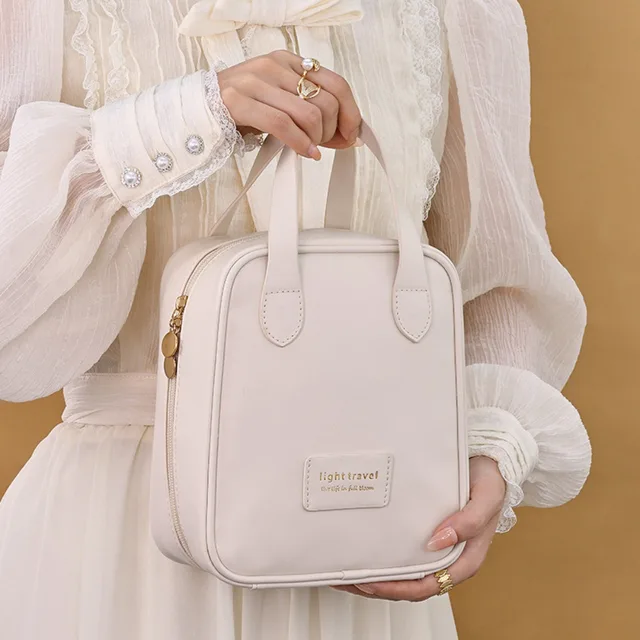 New Large Capacity Travel Cosmetic Bag Portable Leather Toiletry Bag with Handle Organizer Multifunctional Waterproof Makeup Bag