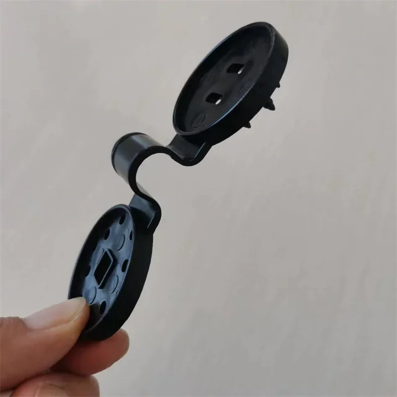 Description Picture 5 of item5-100pcs Sun Shade Net Clip Outdoor Fence Installation Hook Greenhouse Film Sunshade Net Clamp for Garden DIY Tool Accessories