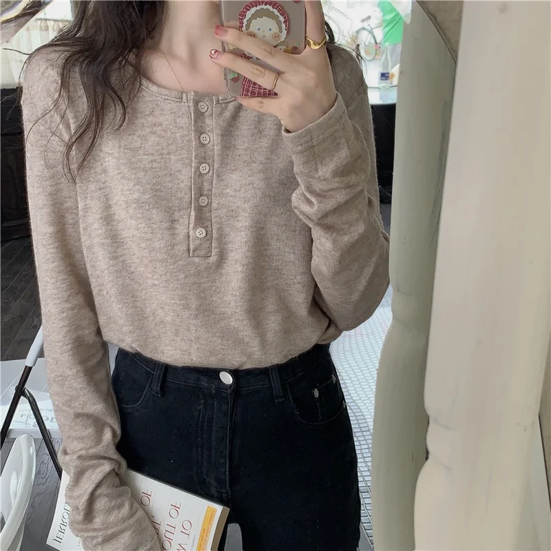 

All-match thin and simple single-breasted knitted sweater top for outer wear and inner layer