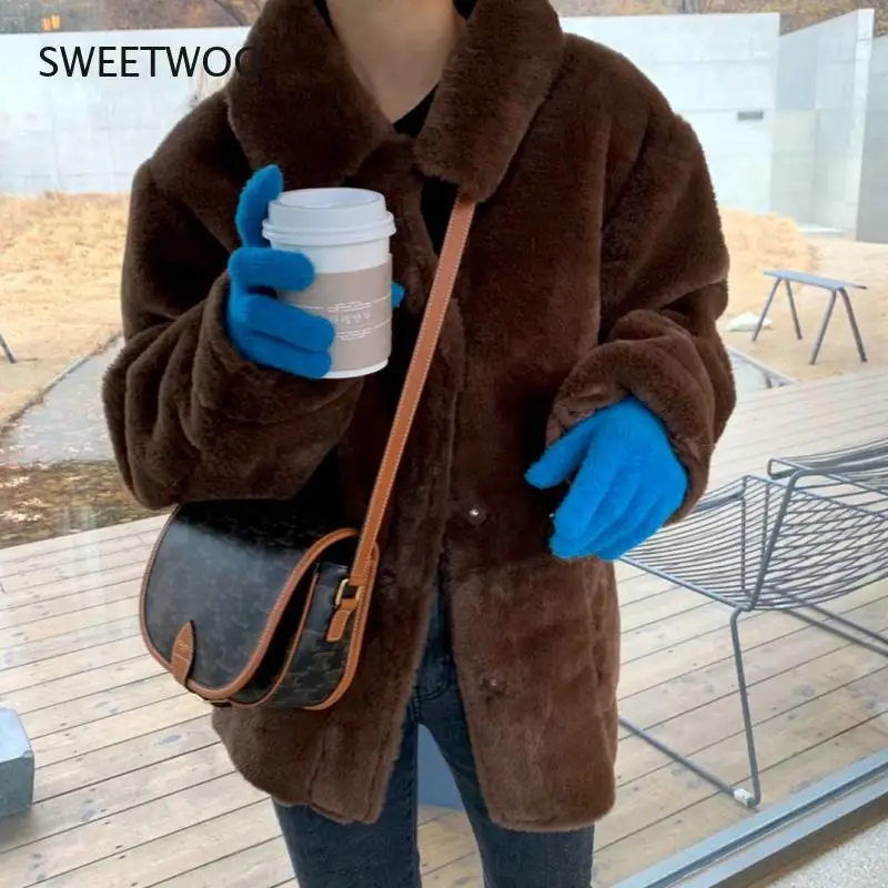 Strip Sewed Toghter Winter Woman Jacket High Street Faux Fur Coats and Jackets Winter Coat Women Elegant Fashion Temperament