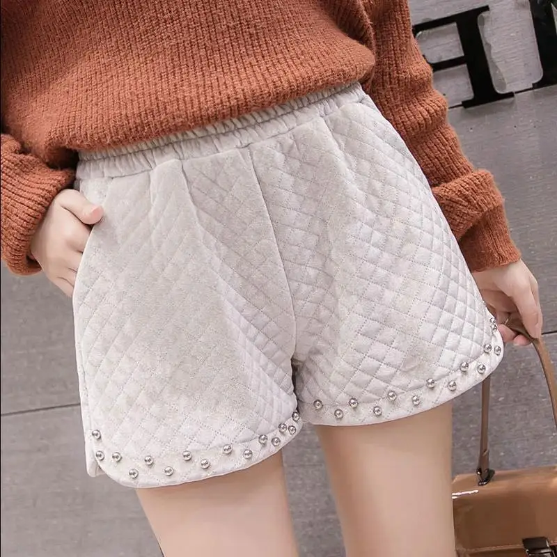 Vintage Pocket Patchwork A-line Shorts Autumn Winter New Elastic Waist Loose Solid Wide Leg Shorts Casual Trend Women Clothing