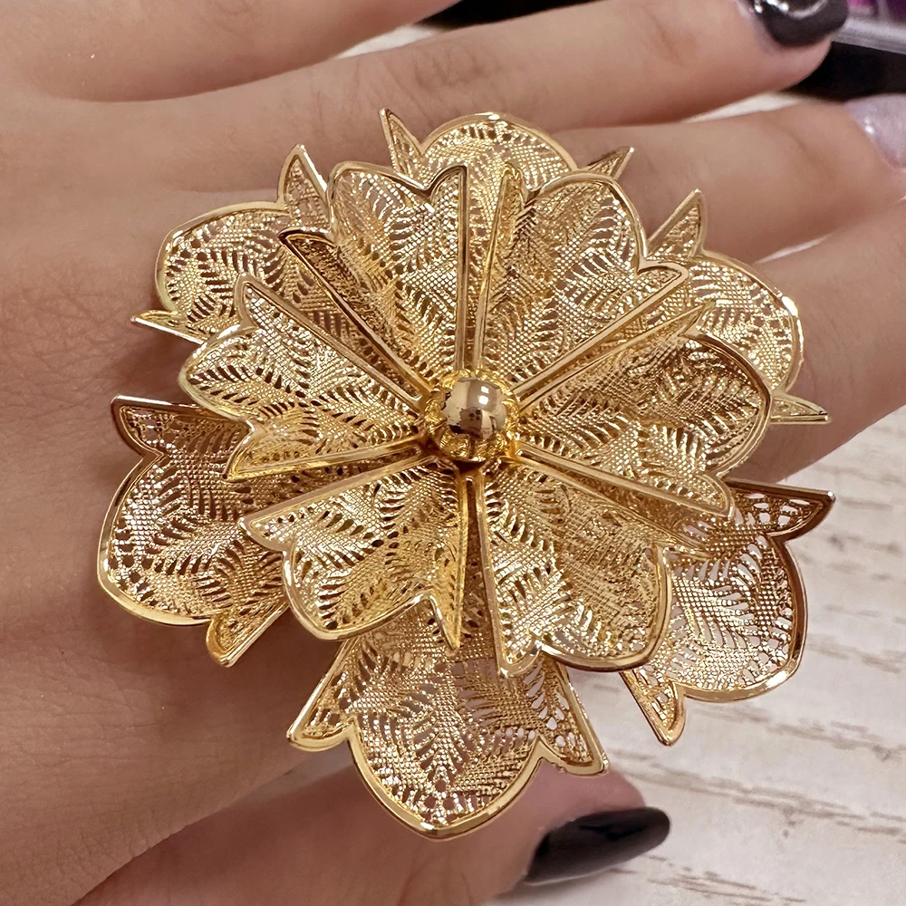 10kt Yellow Gold Womens Round Diamond Flower Band Ring 1/12 Cttw – Don  Victor Jewelers