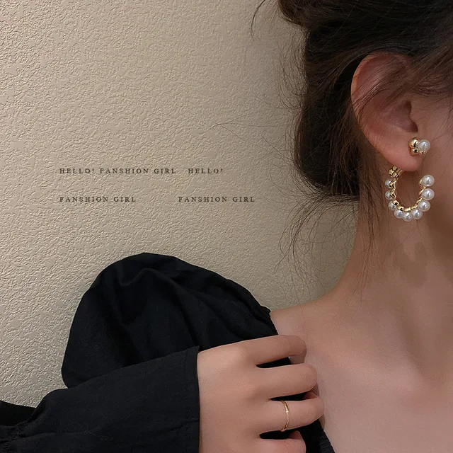C Shape Metal Pearl Earrings 2