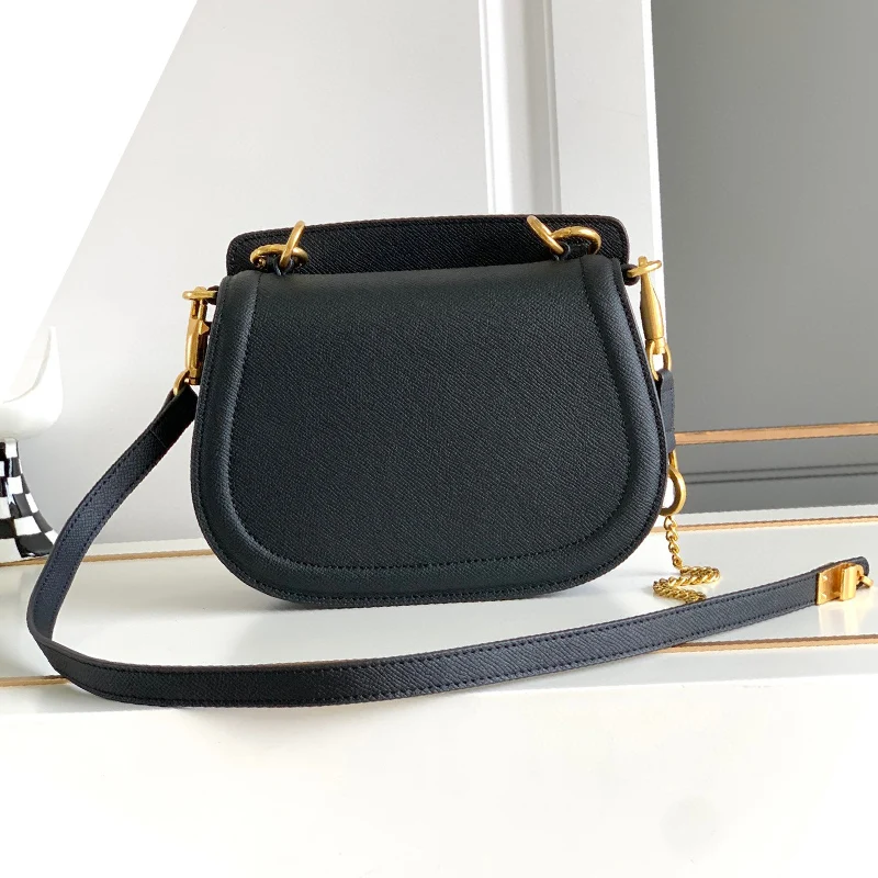 

Retro solid color leather handbag fashion flip shoulder bag high quality chain bag simple multifunctional Joker Crossbody Bag