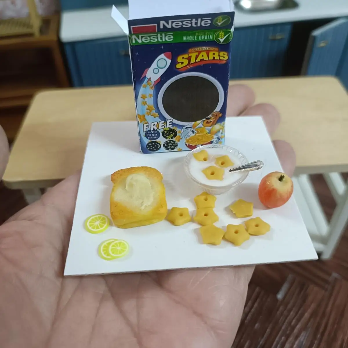 Handmade 1/6 Miniature breakfas Cereals Mini Circle Cereals and star 1:6 doll house mini model furniture doll house toys dollhouse furniture set