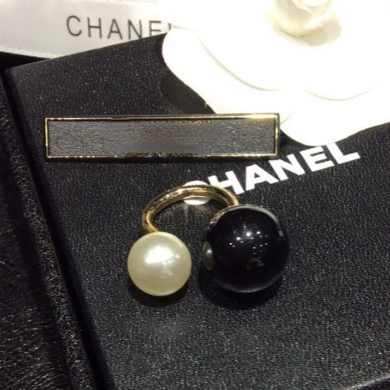 1pcs Rings for Women Chic Fashion Double Pearl White Black Opening Adjustable Ring Gift ring set gold color rings stainless steel ring tibetan silver rings signet ring finger watch ring finger ring gold color ring chain ring half face ring amethyst zirconia ring silver ring opening ring adjustable rings zircon crystal ring wedding rings moissanite diamond ring color change ring wedding ring ceramic ring animal ring