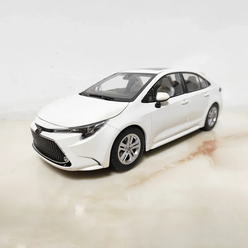 

Модель автомобиля LEWIN 2022 в масштабе 1:18, украшение из сплава, модель автомобиля из сплава 1/18, модель игрушечного автомобиля из сплава, коллекция для взрослых