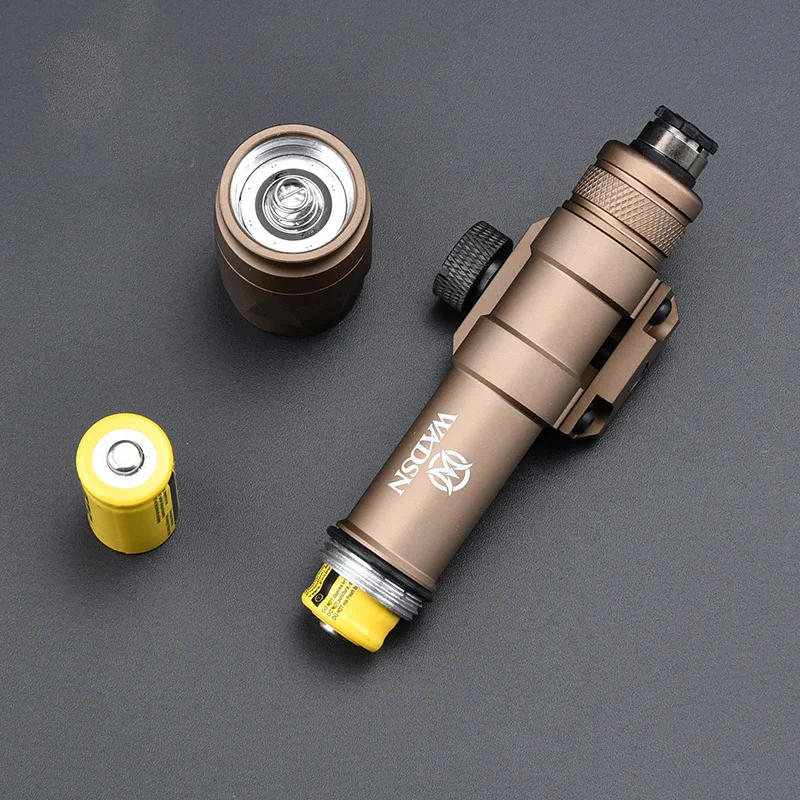 Tactical Airsoft Surfir M600C Flashlight With Press Button Dual Fuction Switch Fit 20MM Picatinny Rail Outdoor Hunting LED Light