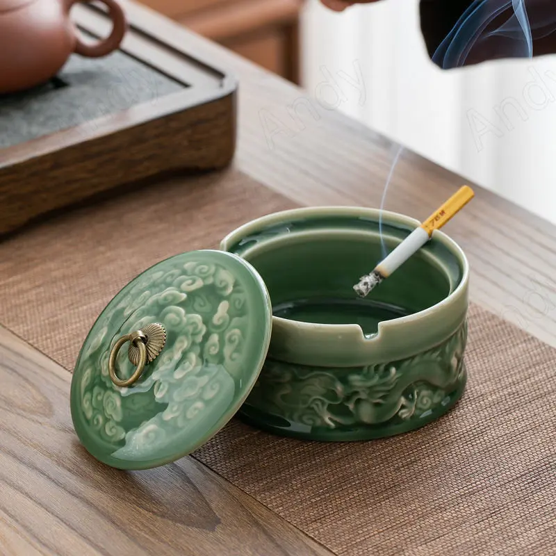 Posacenere Girevole Robusto Con Coperchio - Design Moderno Da Tavolo