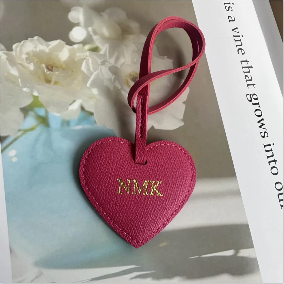 Free Initials Personalized Women PU Leather Peach Bag Pendant High Level Keychain Charm Black to School Gift Backbag Decoration