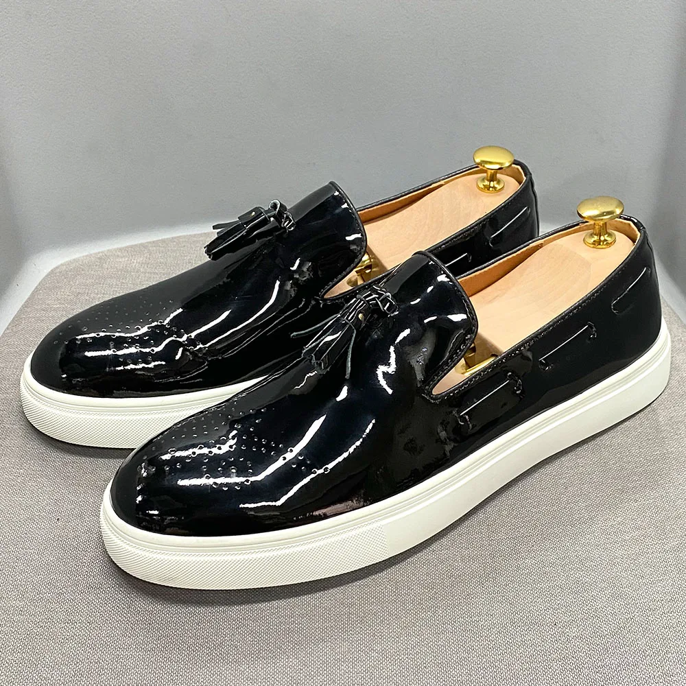 

Men's Casual Shoes High Quality Smooth Patent Leather Slip-On Luxury Black Breathable Flat Sneakers Tassel Loafer Shoes for Men