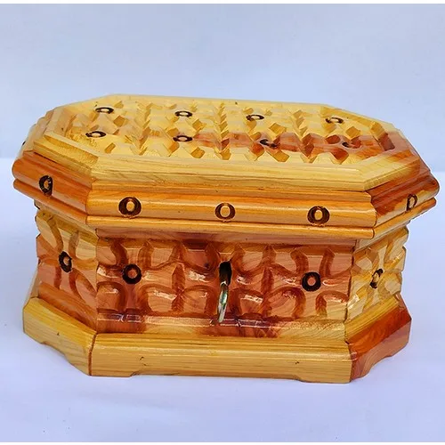 

Maras Market Jewelry Box 8 Corner