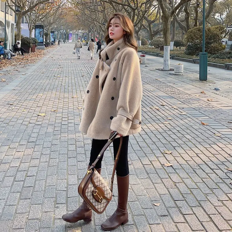 Autumn And Winter 2023 New Style Imitation Mink Wool Thickened Fur One-piece Lamb Wool Loose Skinny Coat For Women