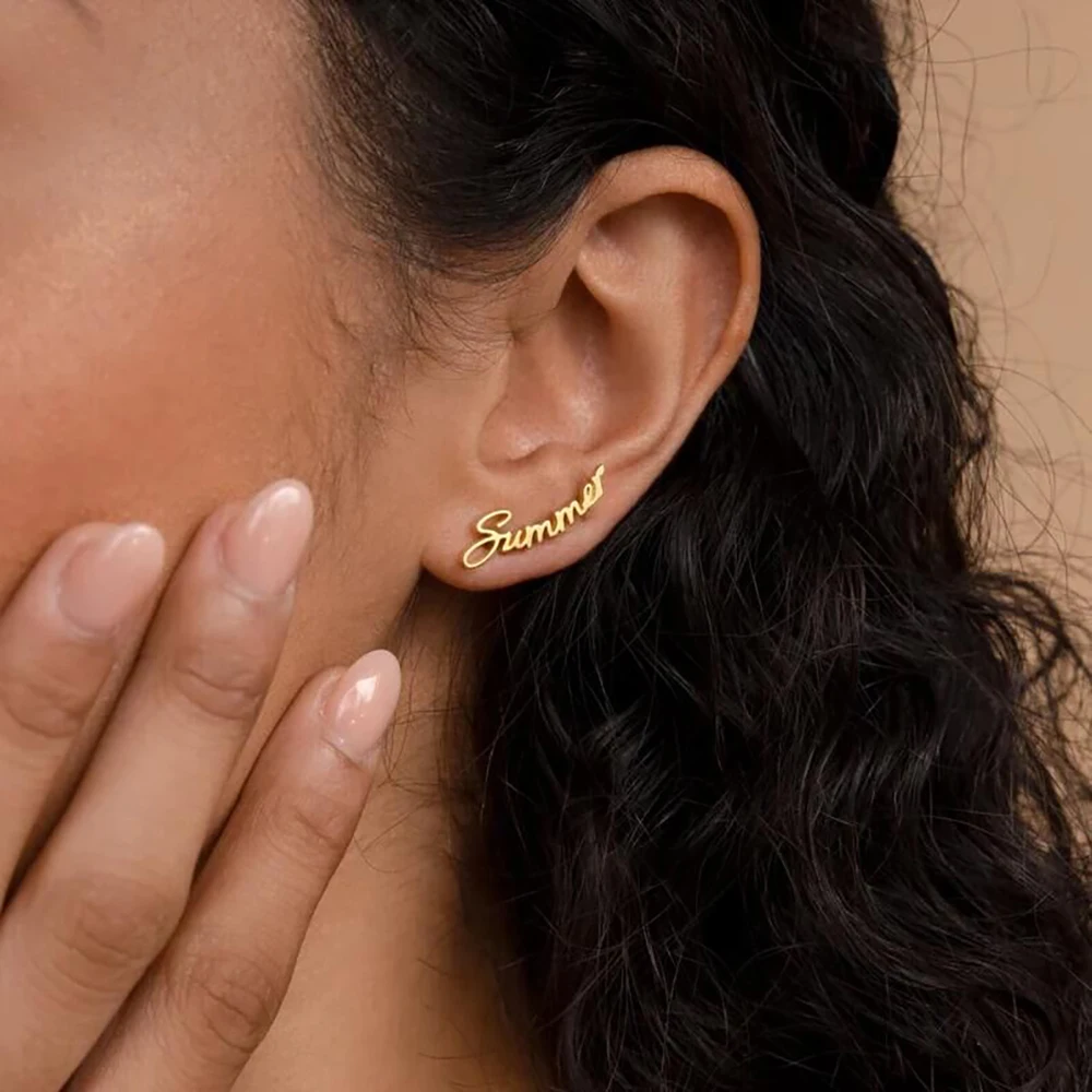 Рисунок 2 - Женские серьги-гвоздики ручной работы