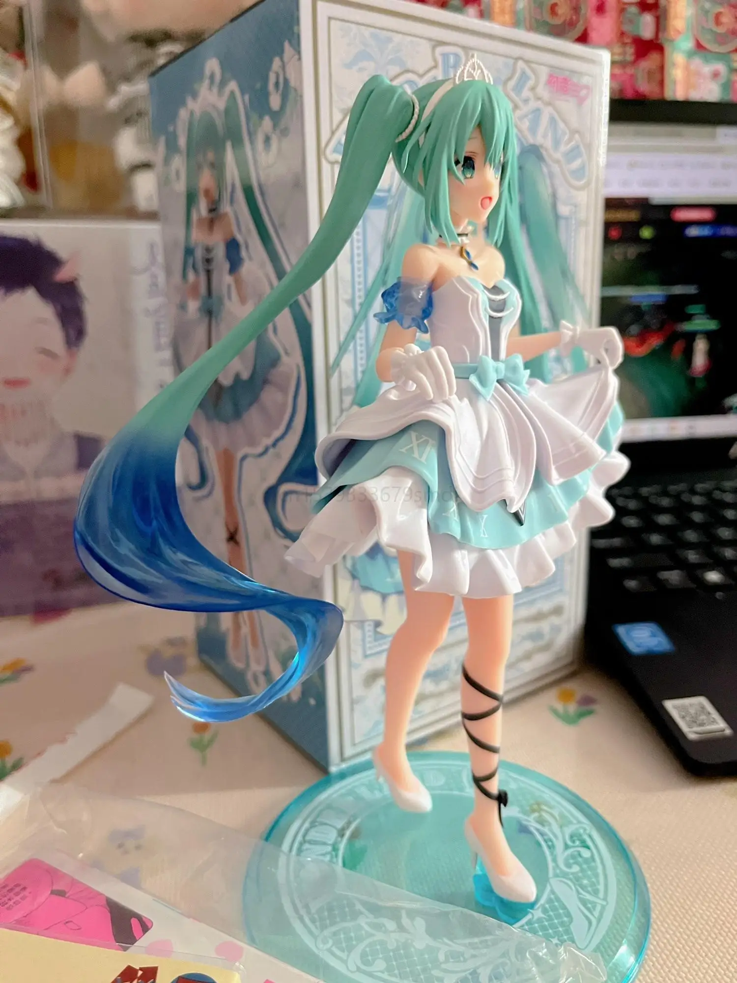 18cm-anime-taito-hatsune-miku-figura-vocaloid-cinderela-miku-boneca-acao-estatueta-modelo-quarto-ornamentos-brinquedos-menina-presente-de-aniversario