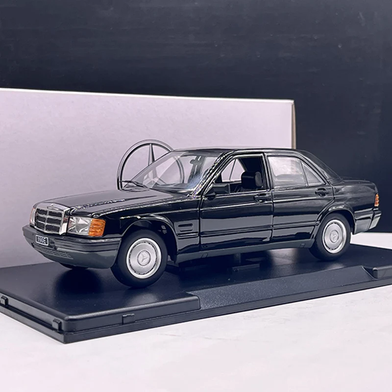 

Литой Сплав LEO 1:24 Benz 190E W201, игрушки, модель автомобиля, ностальгия, классика, коллекция для взрослых, сувенир, подарки, статический дисплей