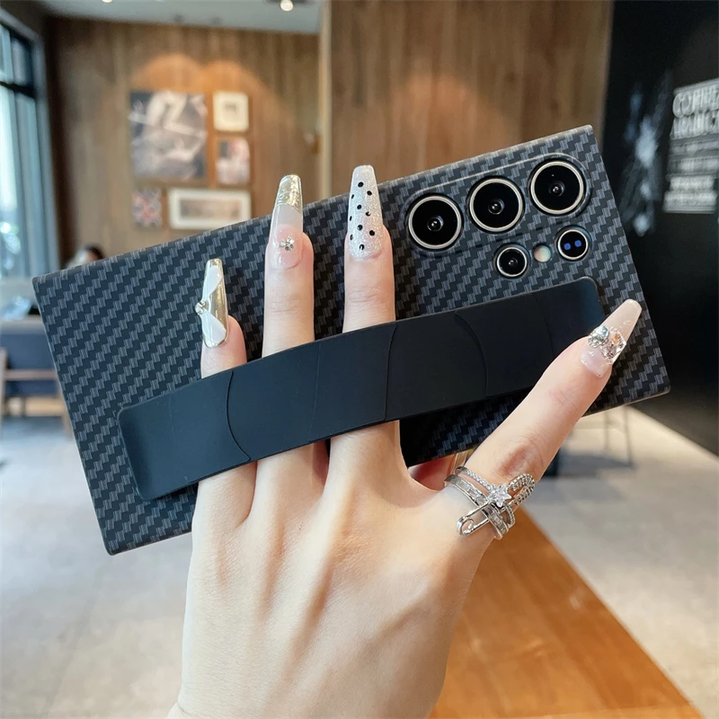 Carbon Fiber Texture Silicone Elastic Wrist Strap Shockproof Phone Case