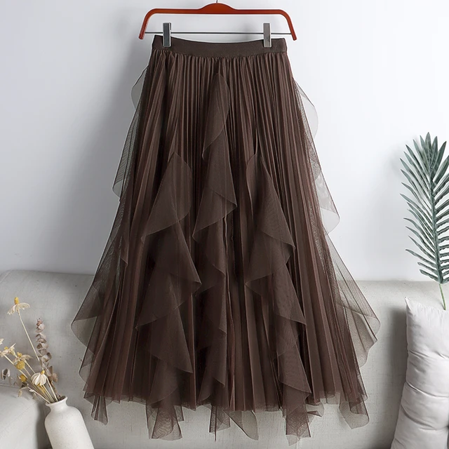 3 Ways to Style A Tulle Skirt - Anchored In Elegance