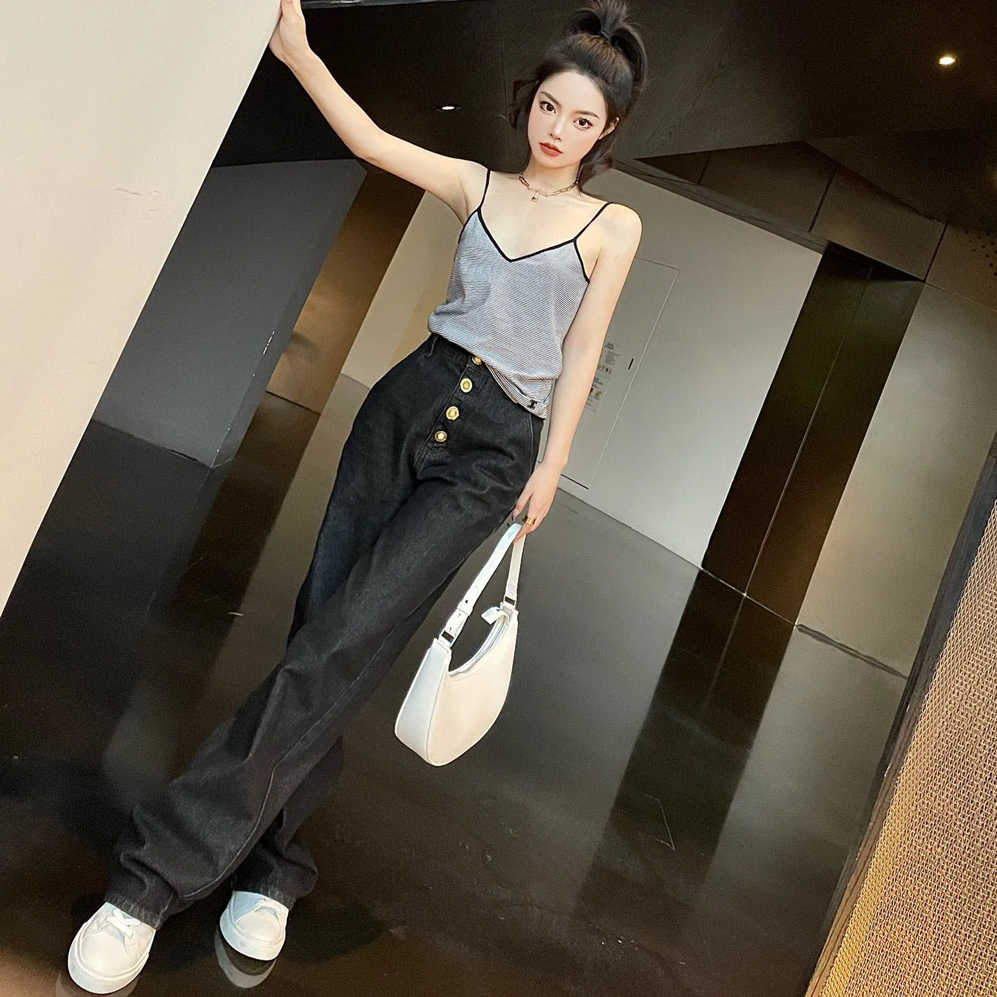 Women Streetwear Embroidered Pocket Jeans Girls Wide Leg Denim Vintage Blue Black Cotton Retro Loose High Waist Pants 58515 black mom jeans