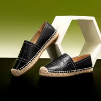 2025 New Luxury Brand Leather British Retro Flat Round Toe Loafers Lazy Loafers 2