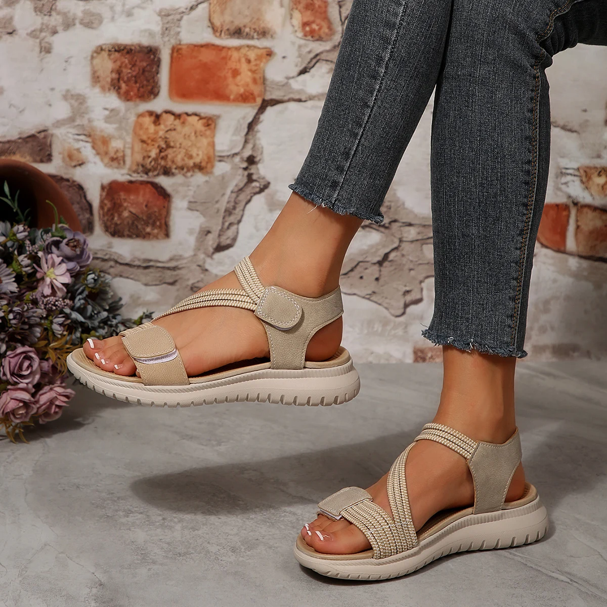 2026 Damen Neue Modische Elegante Sandalen Sommer Outdoor Sport Strand Keilabsatz Höhenerhöhende Bequeme Offene Zehenschuhe – Detail 18
