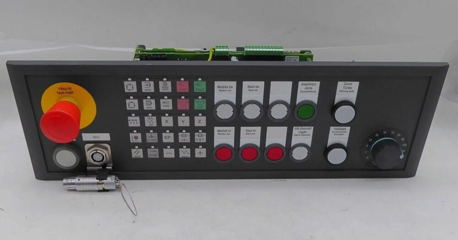 

6FC5303-1AF12-8BN0 Siemens Operator panel Test ok