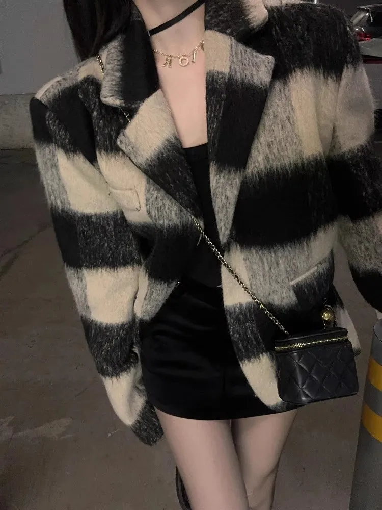 Jacket Black and White Plaid Suit Woolen Short Thickened Suit Collar Coat Women's Autumn Winter High-Grade Warm Single-Breasted
