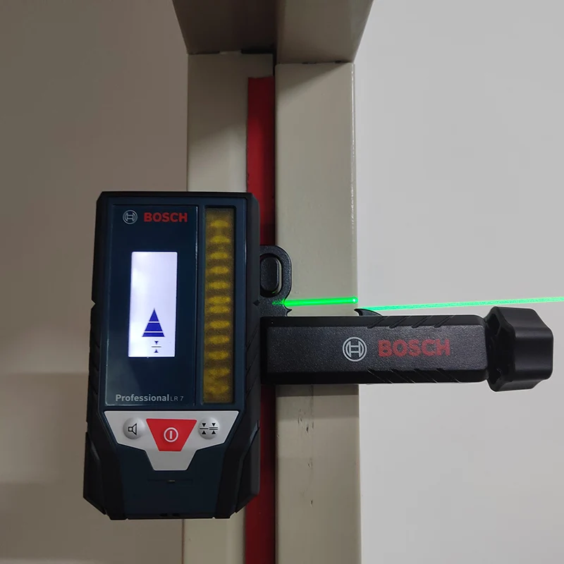 BOSCHLR7ProfessionalLaserReceiverRedandGreenLineLaserLevel