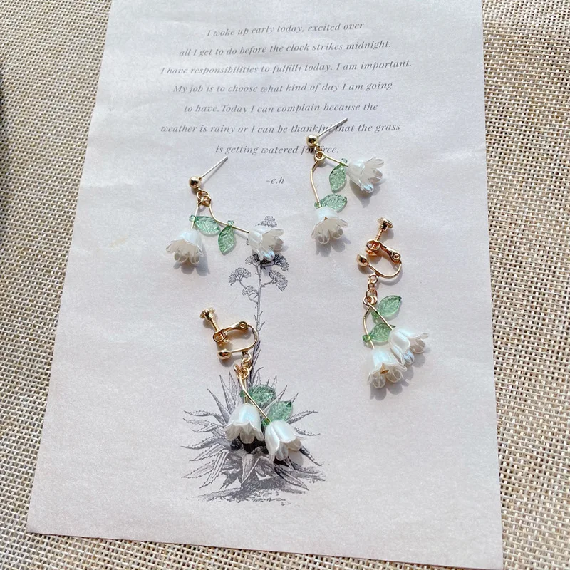 Chinese Style Lily Bell Orchid Pearl Clip Earrings Temperament White Tulip Shell Petal Flower Clip Earrings Without Piercing ear clip earrings,clip earrings,ear clip
